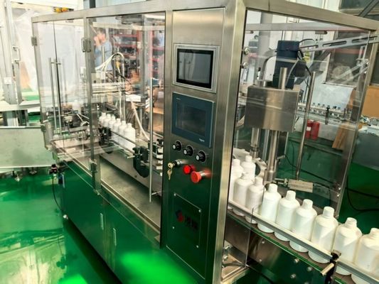 Comprar Monobloco automático de enchimento e tamponamento de líquidos (50-500ml)Automação de intertravamento de sensor inteligente com adaptabilidade a múltiplas bombas fabricação em linha
