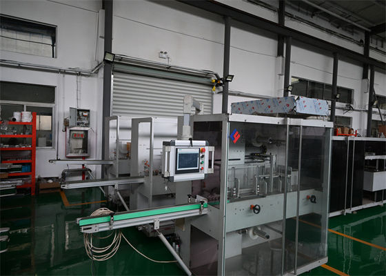 Máquina automática de enrolar e enrolar filmes de PE (LYKZJ-180)
Embalagens terciárias de fim de linha de alta eficiência com integração de automação Schneider