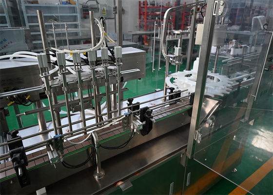 Bom preço. Máquina de enchimento flexível de frascos para xaropes pediátricos 30-500 ml com garantia de esterilidade de enchimento baseada na gravidade on-line