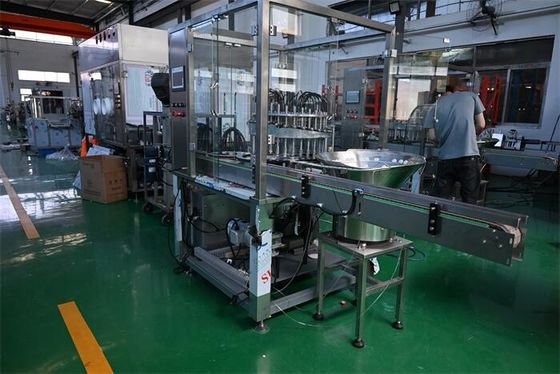 Máquina de enchimento de frascos para biofarmacêuticos com sistema LAF e SIP, sistema CIP, certificado CE padrão GMP