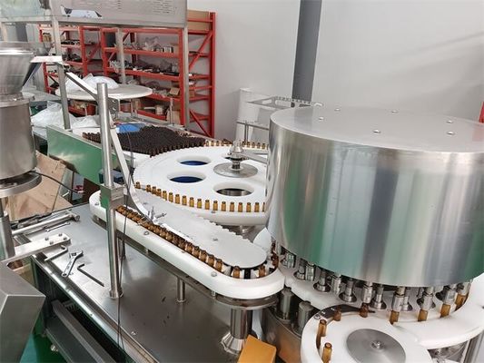 Máquina automática de enchimento de líquido com tampa de precisão e eficiência para indústrias farmacêutica, cosmética e alimentar